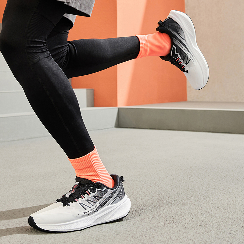 รองเท้าวิ่งฤดูหนาว Xtep Tanche - Men'S Xtep Shoes บทวิจารณ์และราคา