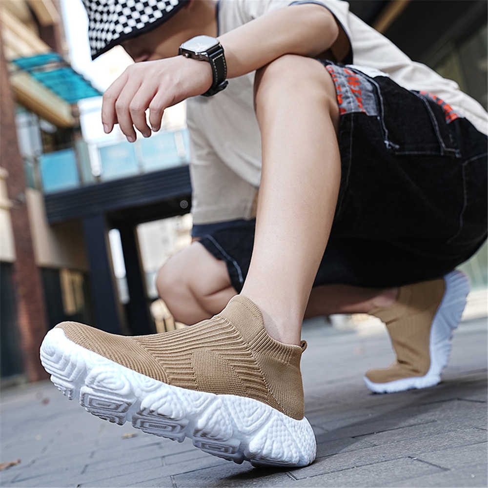 รองเท้าบูทเทนนิสสีเข้มไซส์ 45  - Men Shoes Sale บทวิจารณ์และราคา